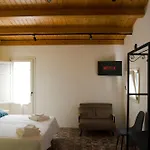 招待所 Garibaldi - Boutique With Breakfast Included - Jacuzzi Available 罗索利尼
